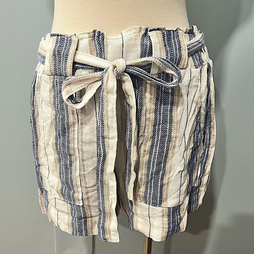 NEW Banjara Striped Linen Blend Paperbag Pull On Shorts Blue & Cream Size Medium